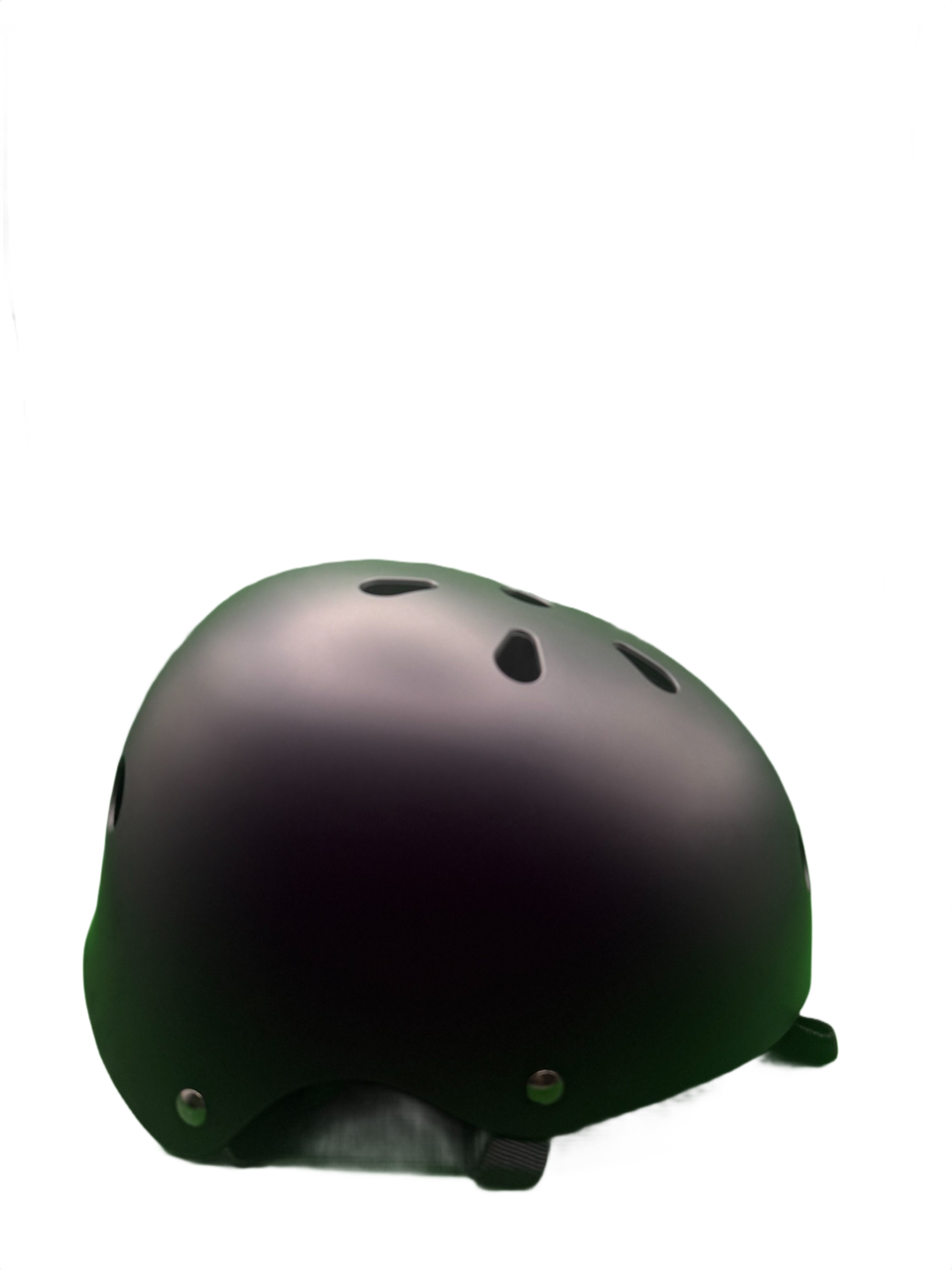 M ზომის შავი მრავალპუნქტიანი ჩაფხუტი [119]